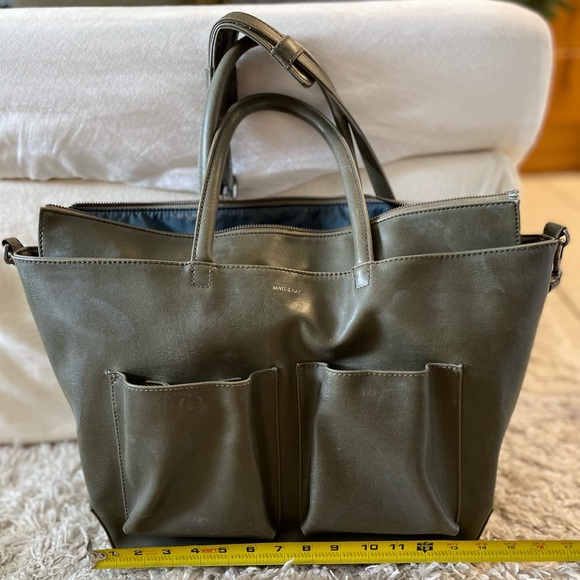 Matt and Nat Vegan diaper bag - Picture 2 of 11